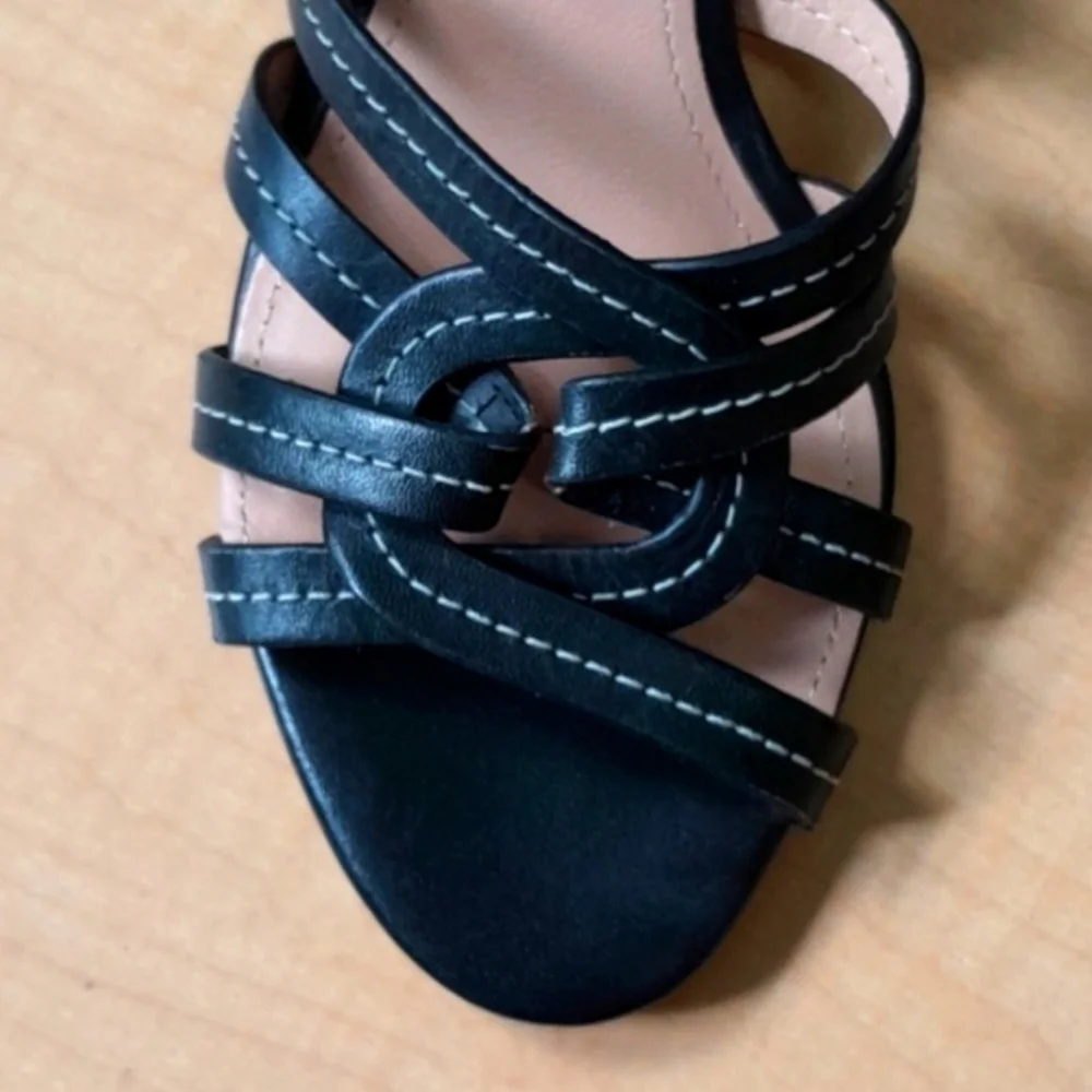 Boden black white